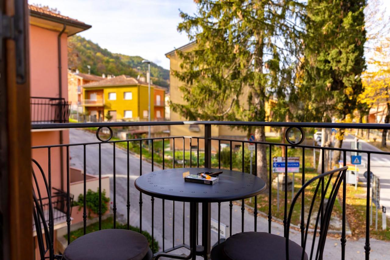 River House Mercatello sul Metauro Kültér fotó